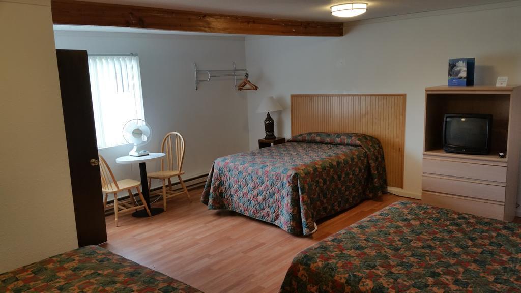 Heidi's Inn Ilwaco Bagian luar foto