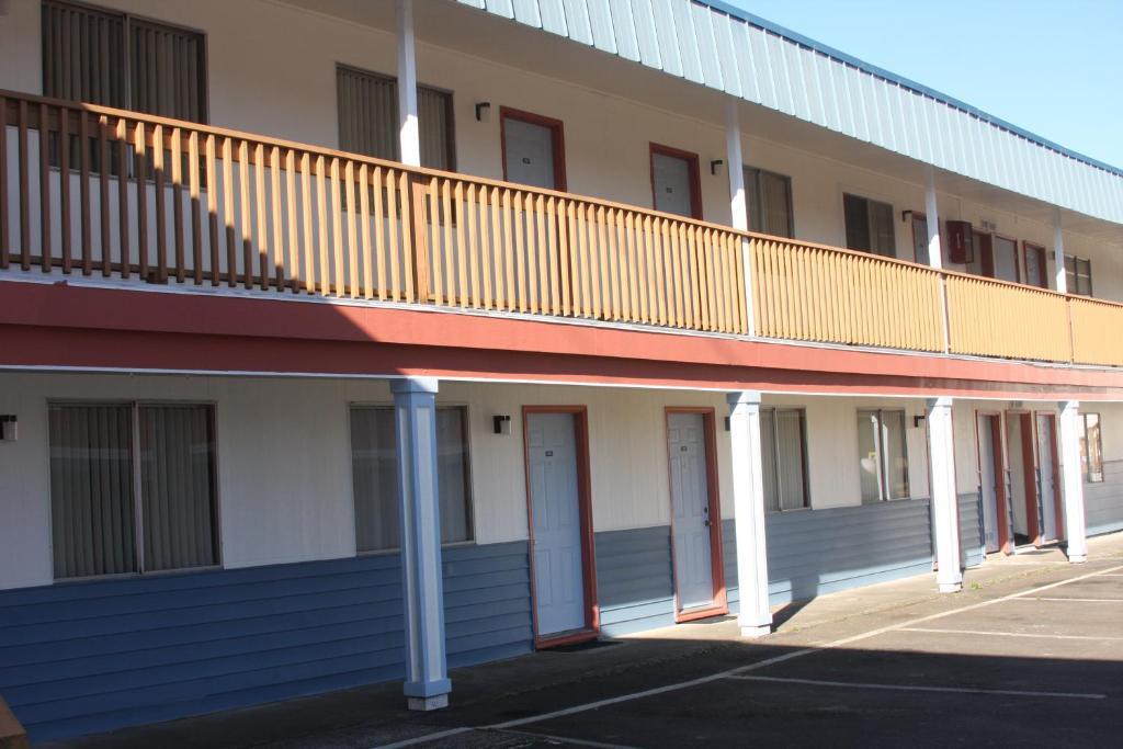 Heidi's Inn Ilwaco Bagian luar foto
