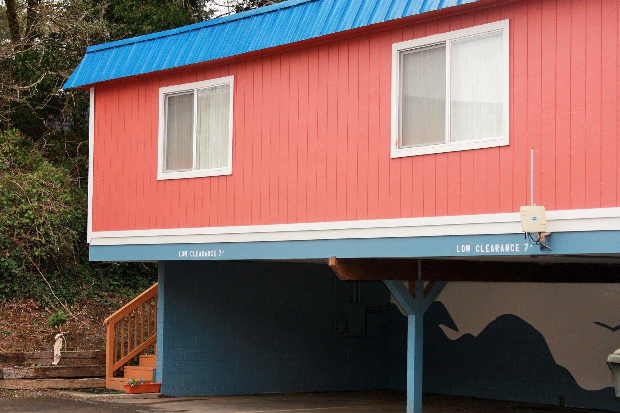 Heidi's Inn Ilwaco Bagian luar foto